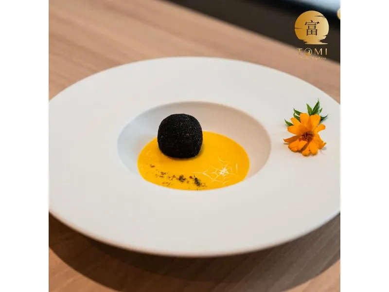 ภาพจาก Facebook: Tomi Sushi Omakase