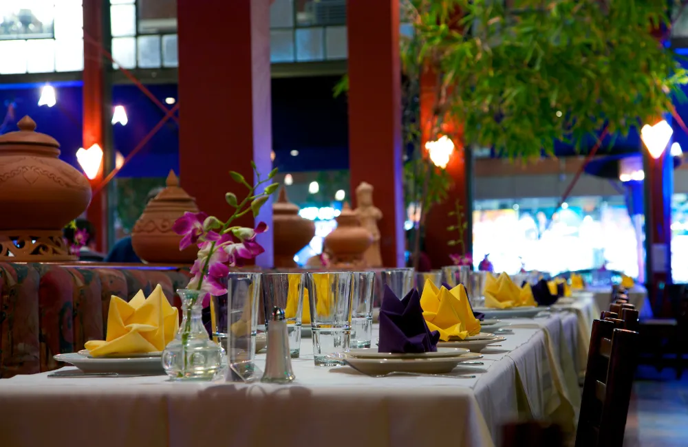 5 ร้านที่ไม่ควรพลาดในย่านบรรทัดทอง 5 ร้านที่ไม่ควรพลาดในย่านบรรทัดทอง