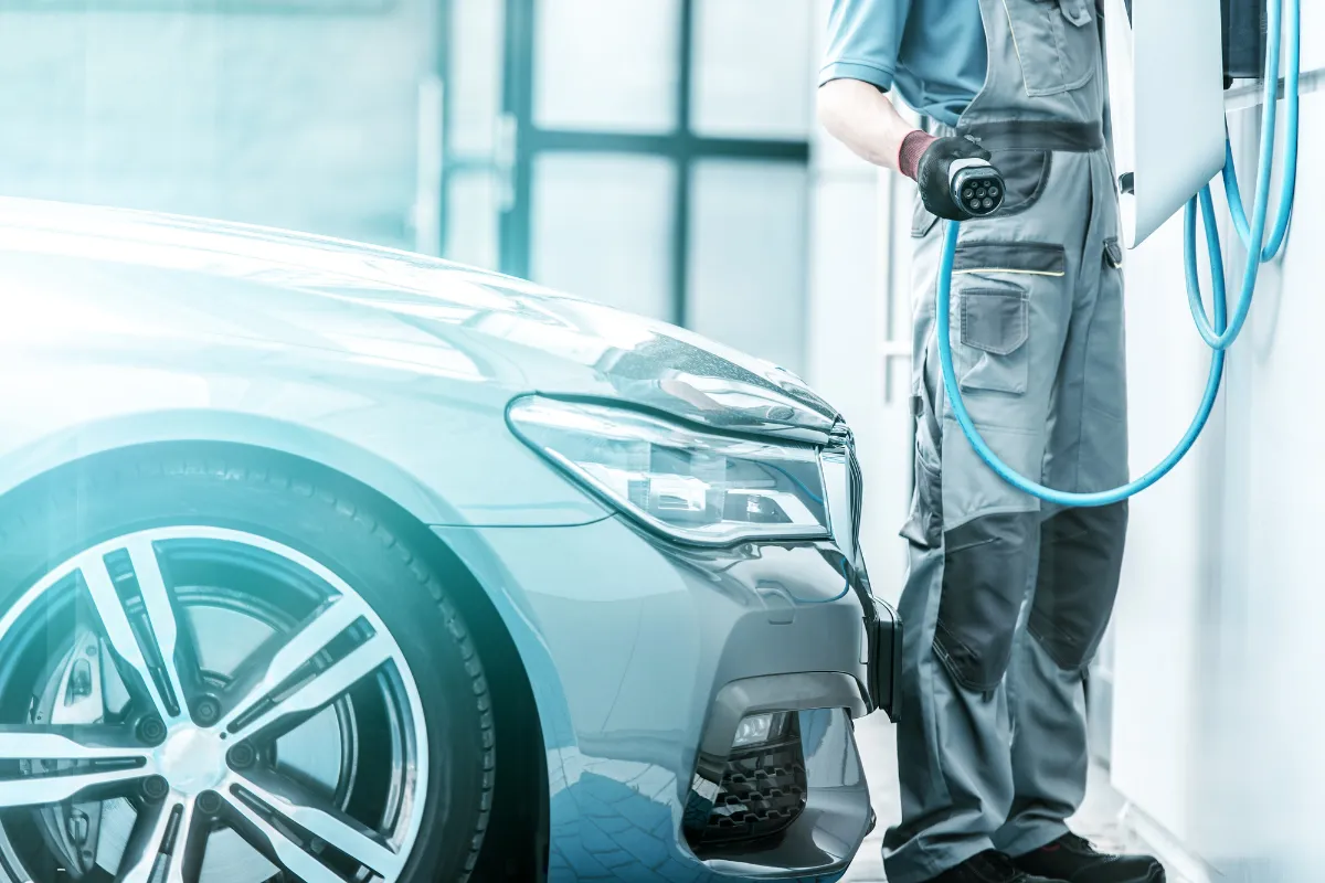 จุดเด่น-จุดด้อยของรถ Plug-In Hybrid คืออะไร