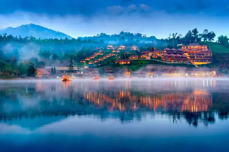 บ้านรักไทย