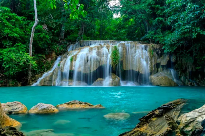 น้ำตกเอราวัณ