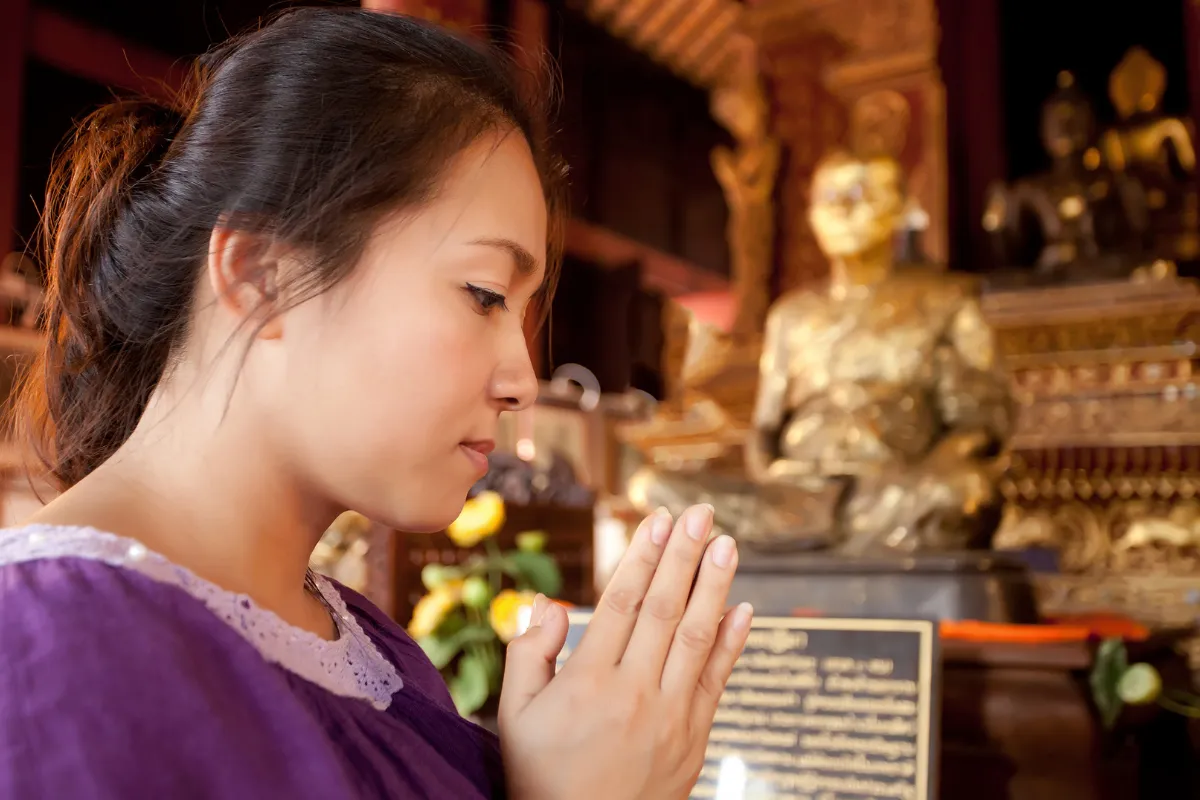 คาถาออกรถใหม่เพื่อความสิริมงคล