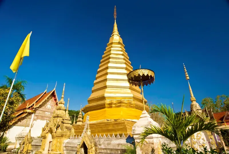 วัดพระธาตุจอมแจ้ง วัดแพร่ วัดพระธาตุจอมแจ้ง วัดแพร่