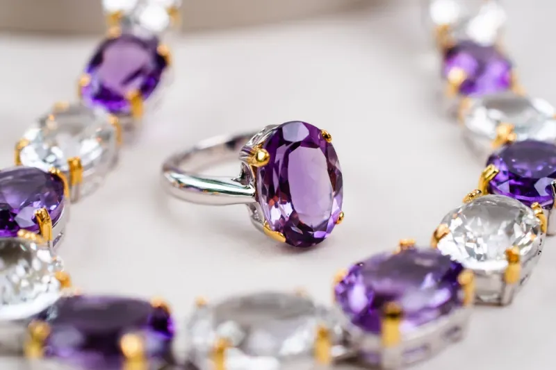 ใส่แหวนนิ้วไหน เงิน เข้า ใส่แหวนนิ้วไหน เงิน เข้า