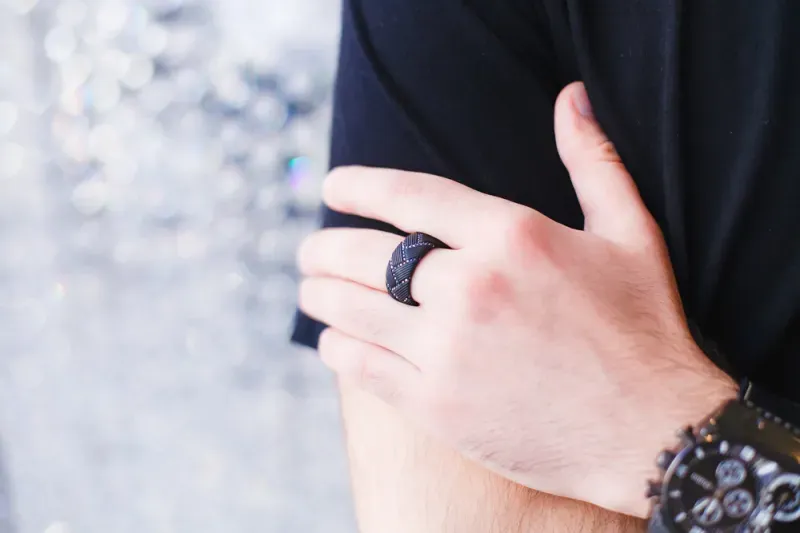 ใส่แหวนนิ้วไหน เงิน เข้า ใส่แหวนนิ้วไหน เงิน เข้า