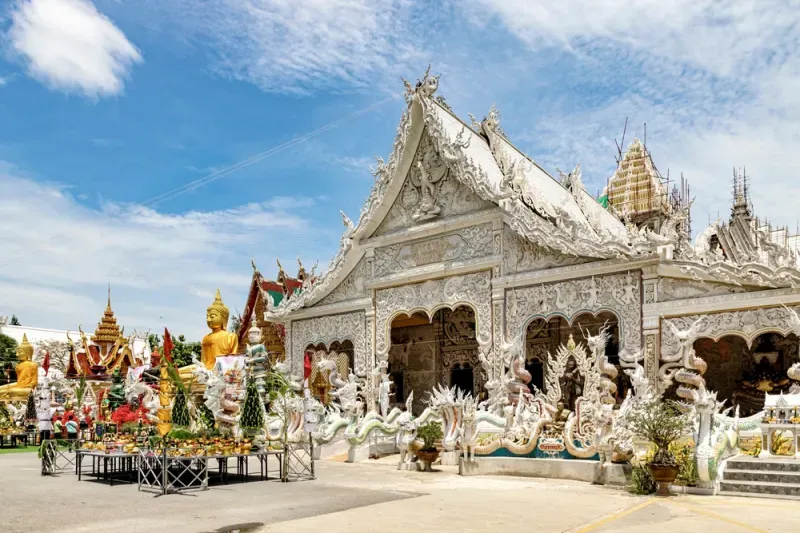 วัดดังนครปฐม