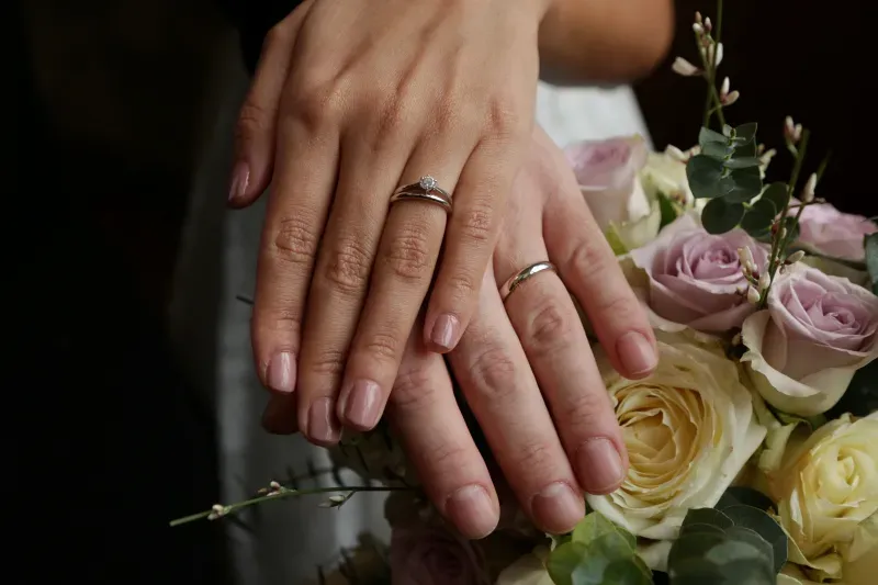 ใส่แหวนนิ้วไหน เงิน เข้า ใส่แหวนนิ้วไหน เงิน เข้า