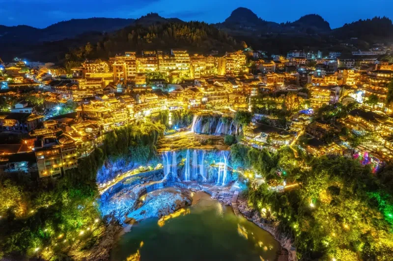 เมืองจีน