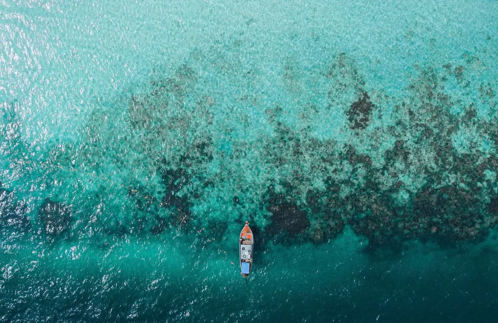 2. เกาะกระดาน จ.ตรัง