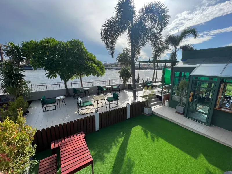 คาเฟ่ริมแม่น้ำเจ้าพระยา วิวสวย