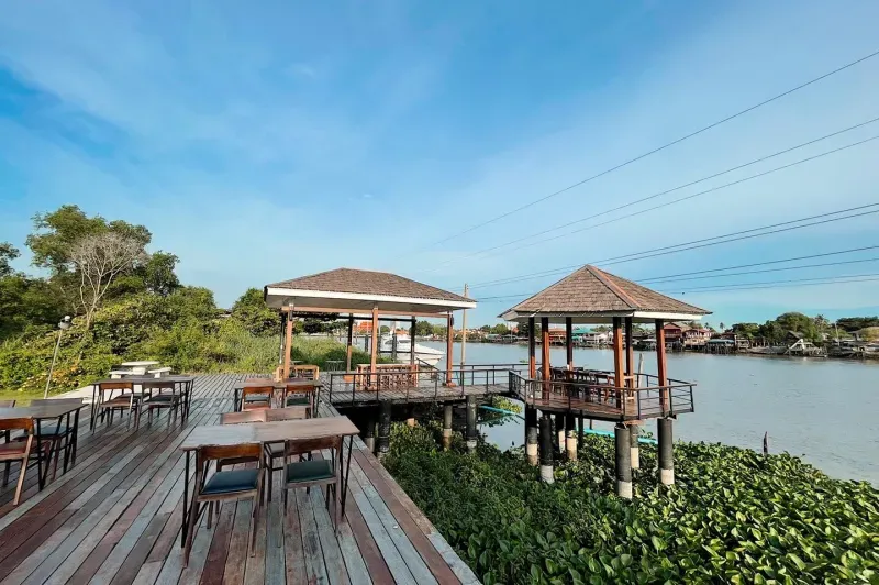 คาเฟ่ริมแม่น้ำเจ้าพระยา วิวสวย