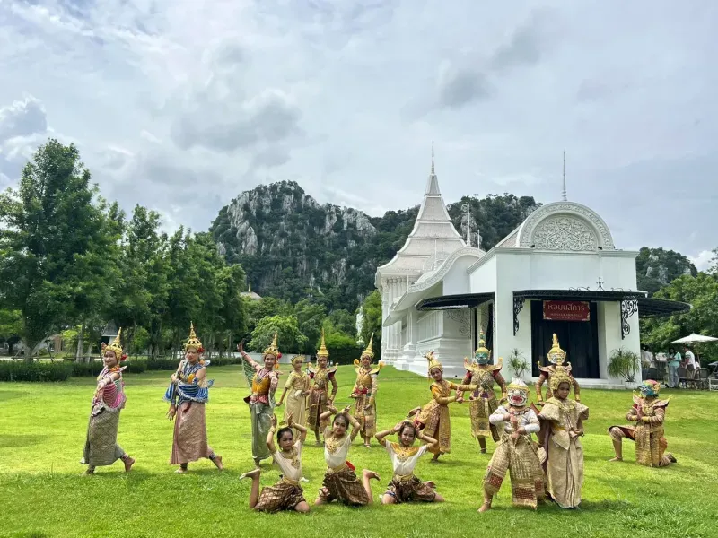 ขับรถเที่ยวใกล้กรุงเทพ ขับรถเที่ยวใกล้กรุงเทพ