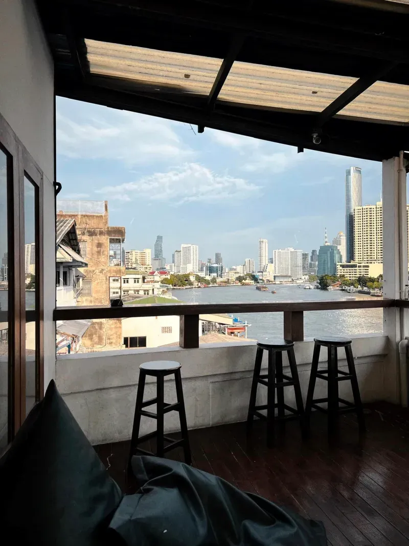 คาเฟ่ริมแม่น้ำเจ้าพระยา วิวสวย