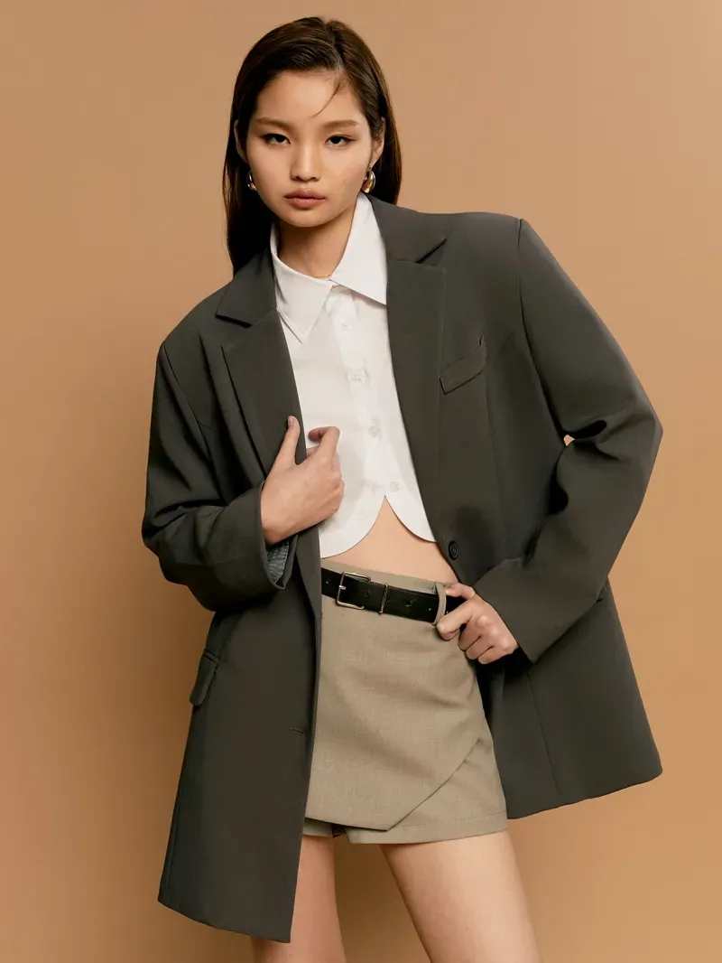 แต่งตัวไปทํางาน ผู้หญิง