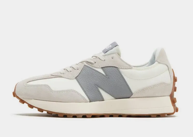 รองเท้าเทรนนิ่ง