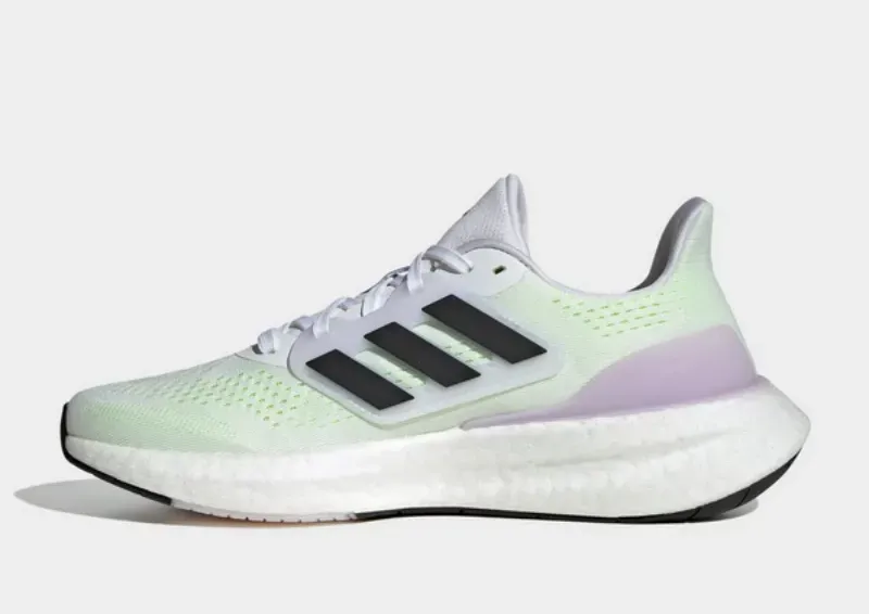 รองเท้าเทรนนิ่ง