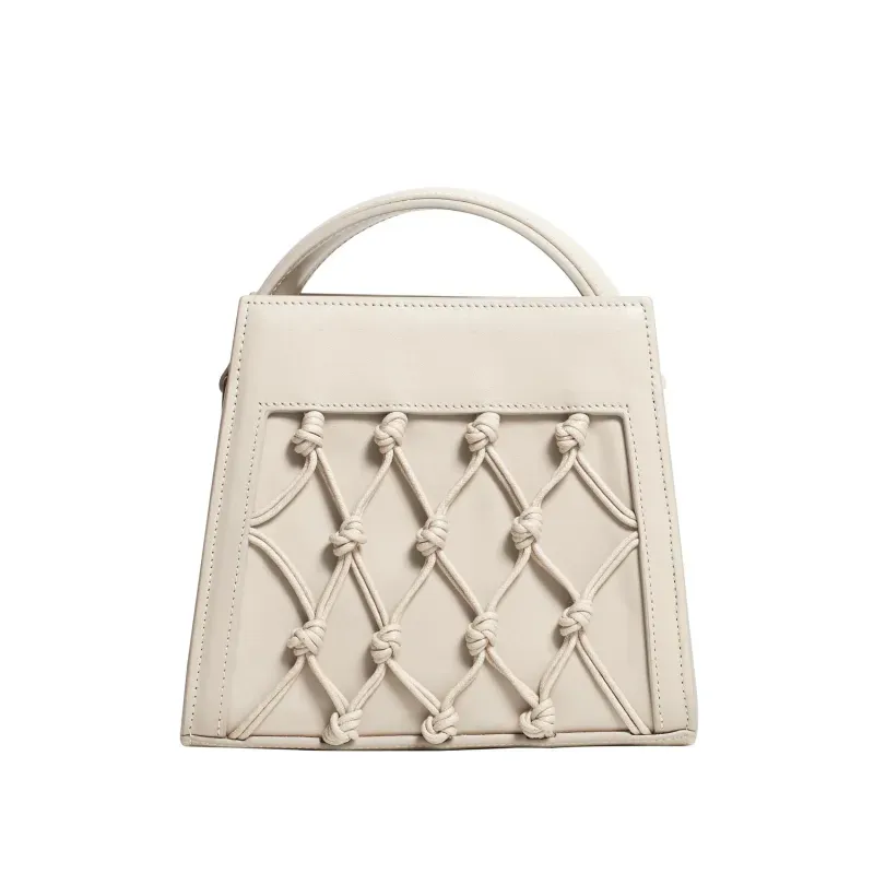 Pipatchara Medium Amu White