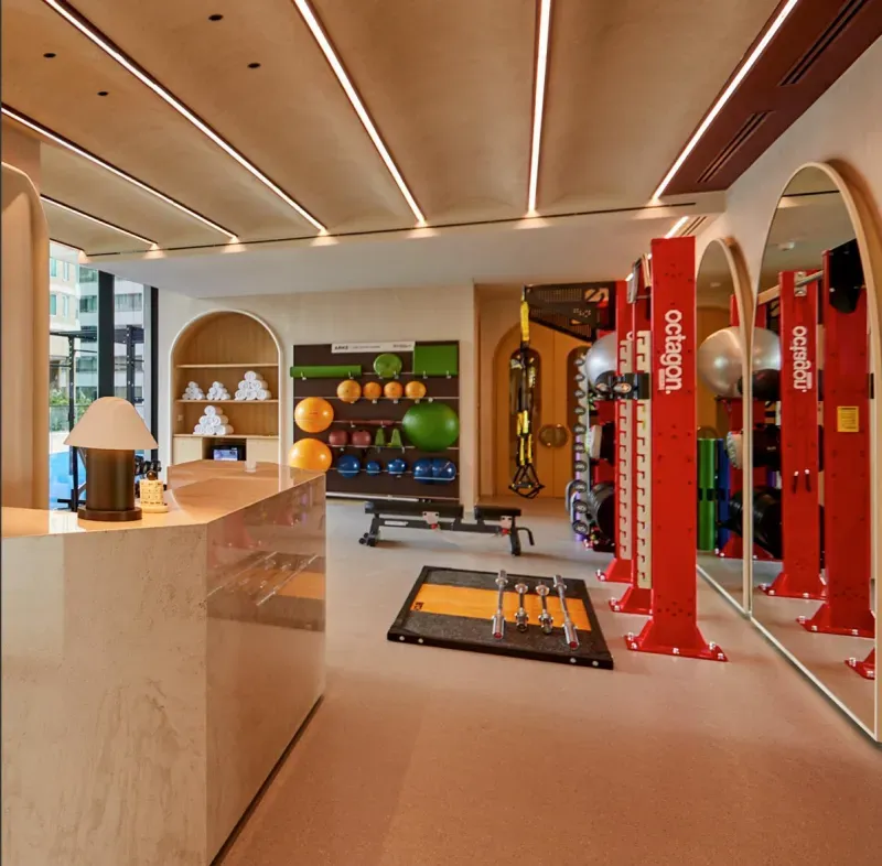 ฟิตเนส 24 ชั่วโมง ติดรถไฟฟ้า