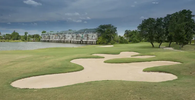 สนามกอล์ฟ บางนา