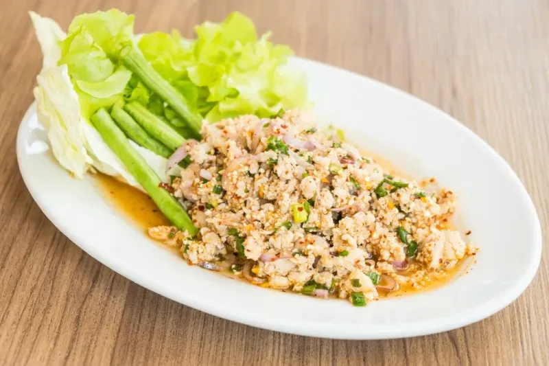 ลาบอกไก่