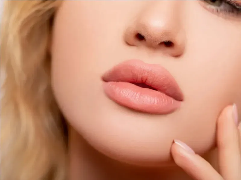 ฉีดฟิลเลอร์ปากทรงปากสายฝอ