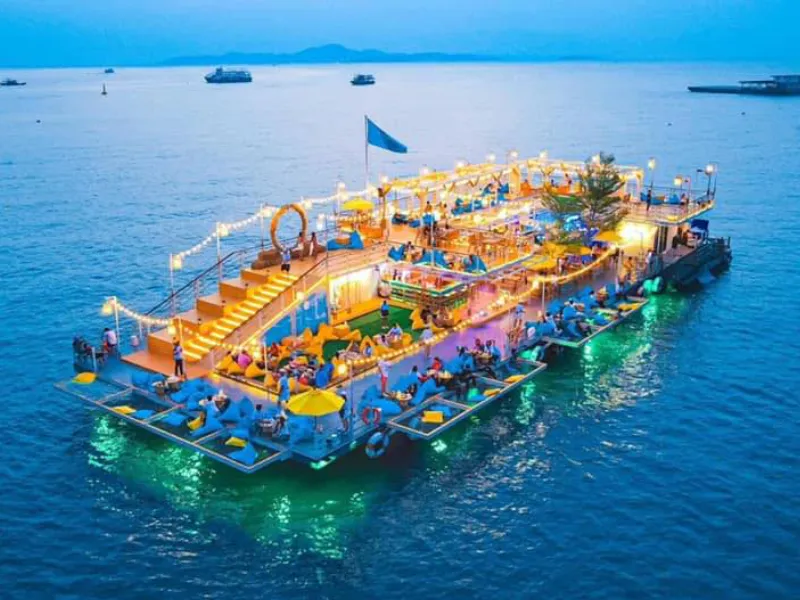 Tappia Floating Cafe คาเฟ่ชลบุรี