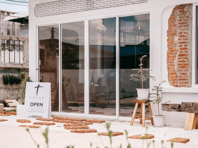 Cross x Roaster คาเฟ่ชลบุรี