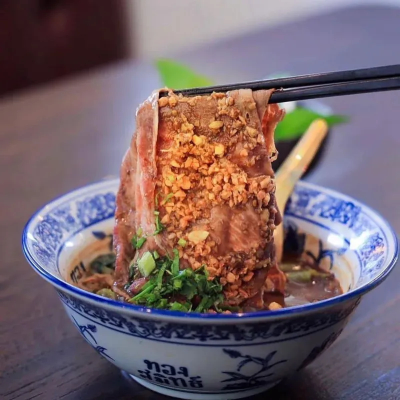 ร้านอาหารชื่อดังในไทย