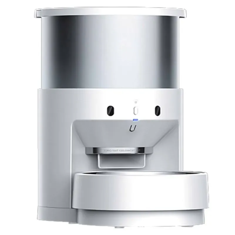 เครื่องให้อาหารแมว