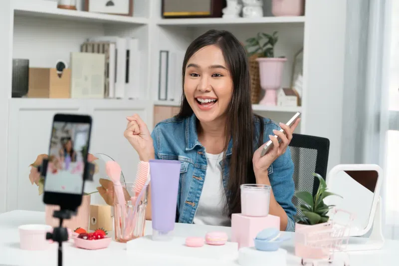 อาชีพ influencer คือ