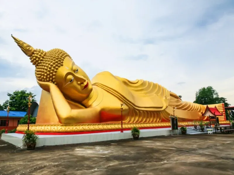 วัดดังนครนายก