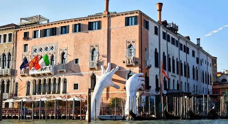 ที่พักหรูริมคลองเวนิส