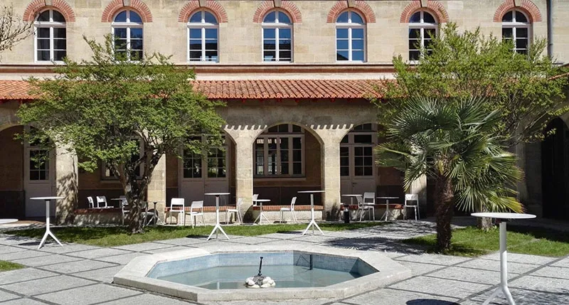 คาเฟ่ฝรั่งเศส