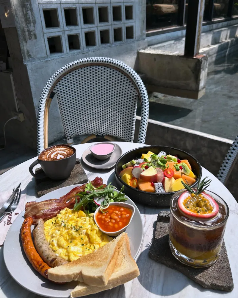 คาเฟ่ สาทร