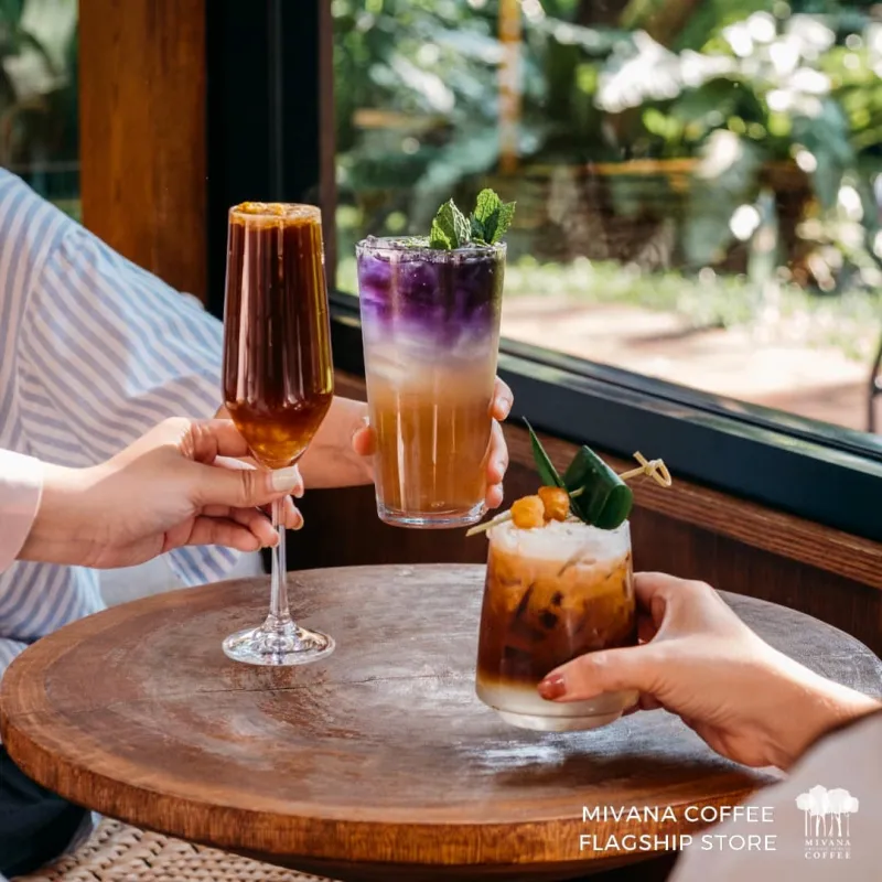 คาเฟ่ สาทร