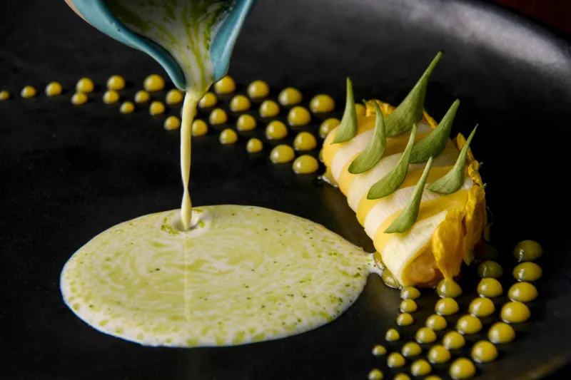 ร้านอาหารแถวสาทร บรรยากาศดี ร้านอาหารแถวสาทร บรรยากาศดี