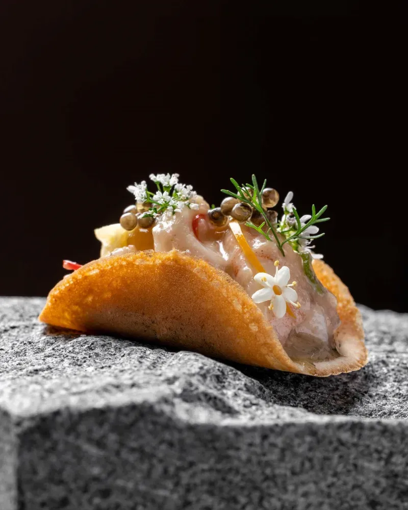 ร้านอาหารพร้อมพงษ์