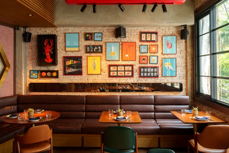 ร้านอาหารพร้อมพงษ์