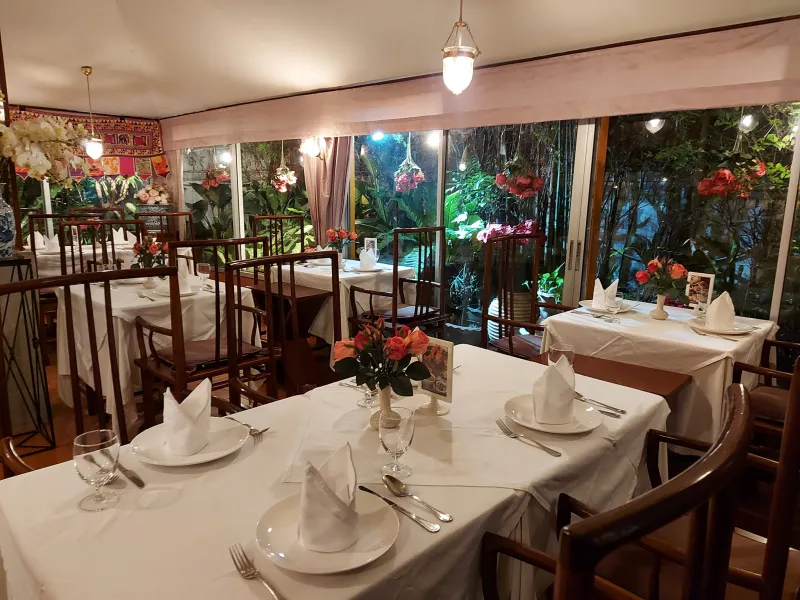 ร้านอาหารสีลม ร้านอาหารสีลม