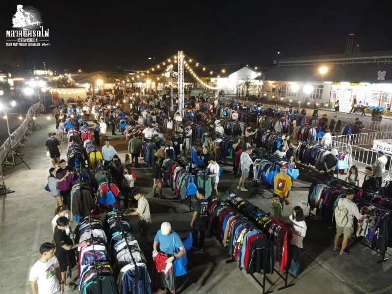 เสื้อผ้ามือสอง เสื้อผ้ามือสอง