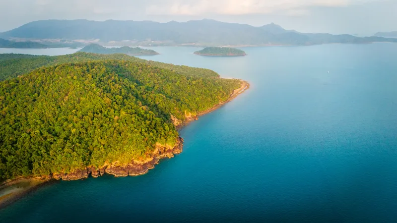 เที่ยวสงกรานต์ 2568 ที่เกาะช้าง