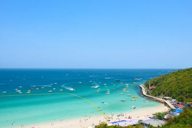 สงกรานต์ 2568 ที่เกาะล้าน