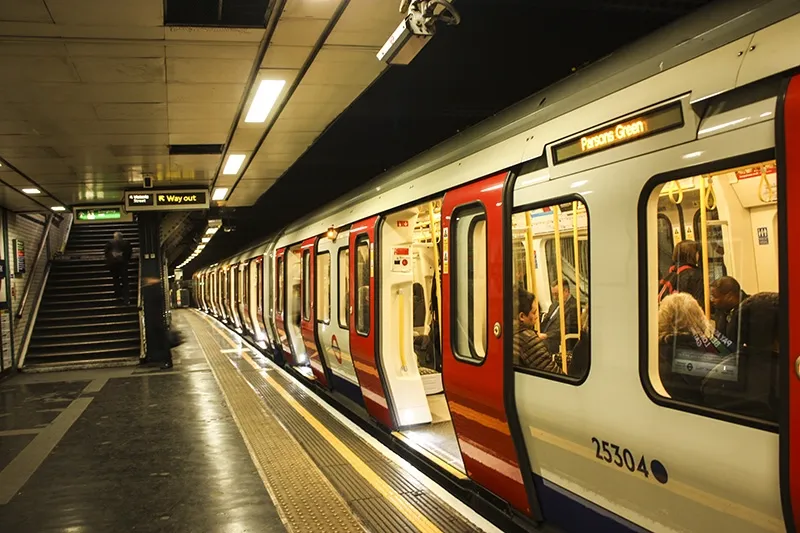 ขนส่งสาธารณะในอังกฤษ