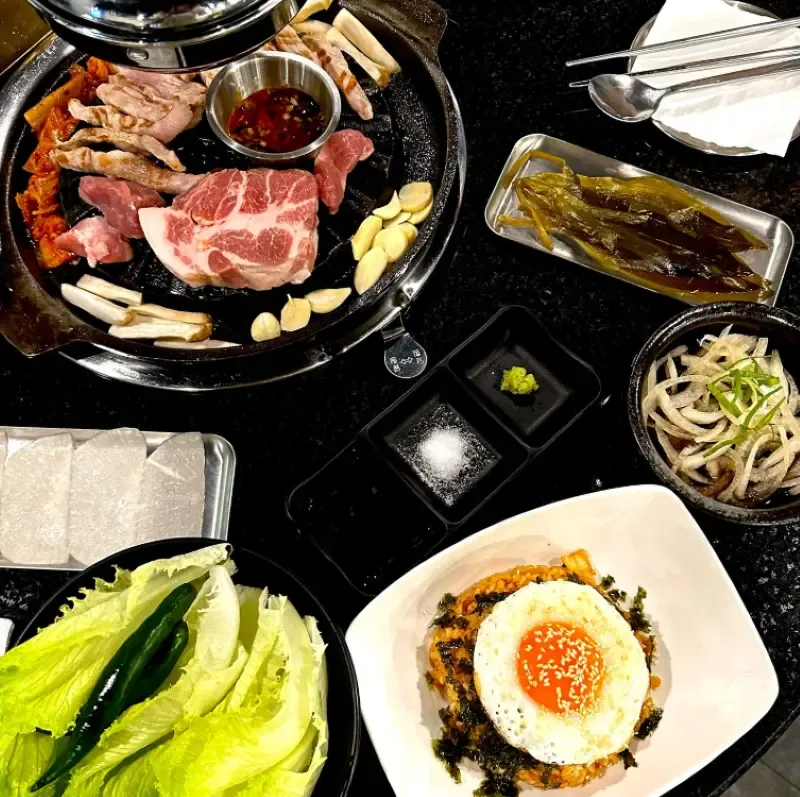 ปิ้งย่างใกล้รถไฟฟ้า BTS ร้าน Apgujeong Grill BKK