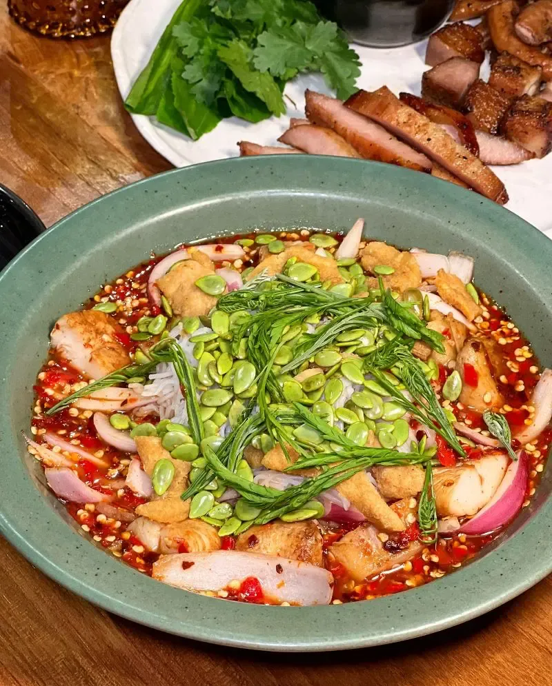 ร้านยำ เบิร์นบุษบา ร้านยำ เบิร์นบุษบา