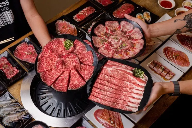 ปิ้งย่างใกล้รถไฟฟ้า BTS ร้าน Guru Gyuu