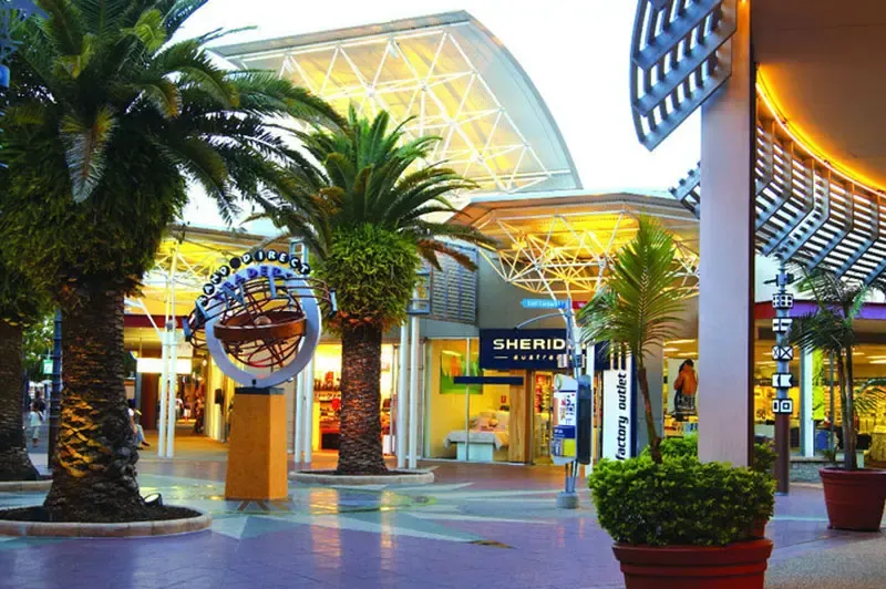 ช้อปปิ้งแฟชั่นสไตล์ออสเตรเลียที่ Harbour Town Premium Outlets