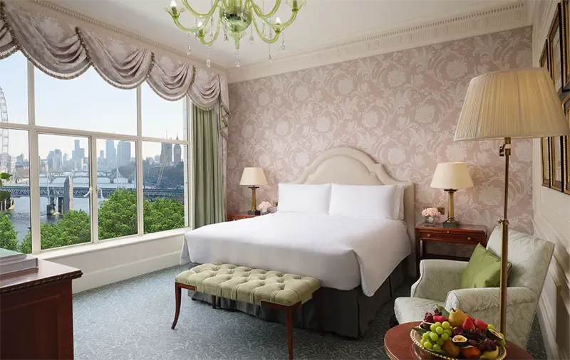 โรงแรมหรูในลอนดอน Savoy โรงแรมหรูในลอนดอน Savoy