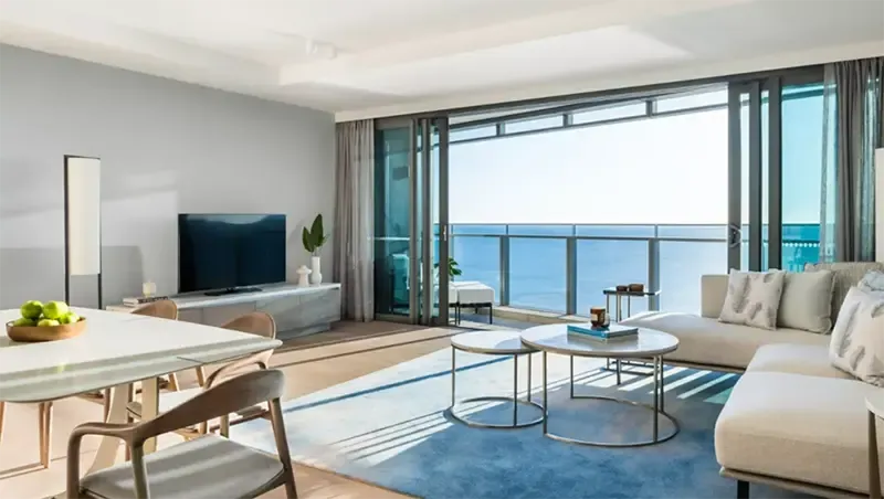 โรงแรมติดทะเลในโกลด์โคสต์ The Langham