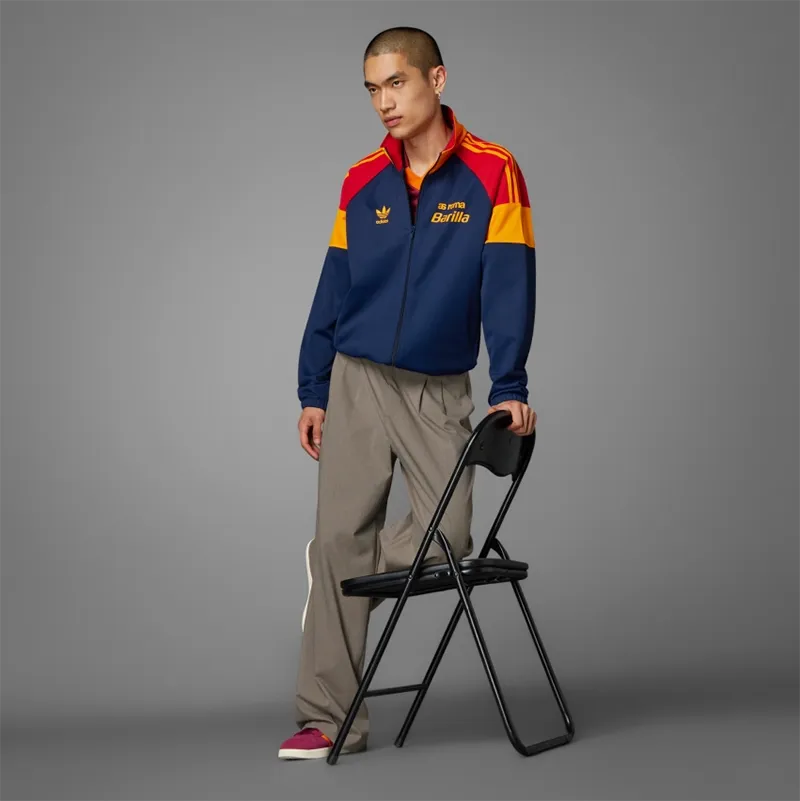 Vintage Sport Style จาก adidas